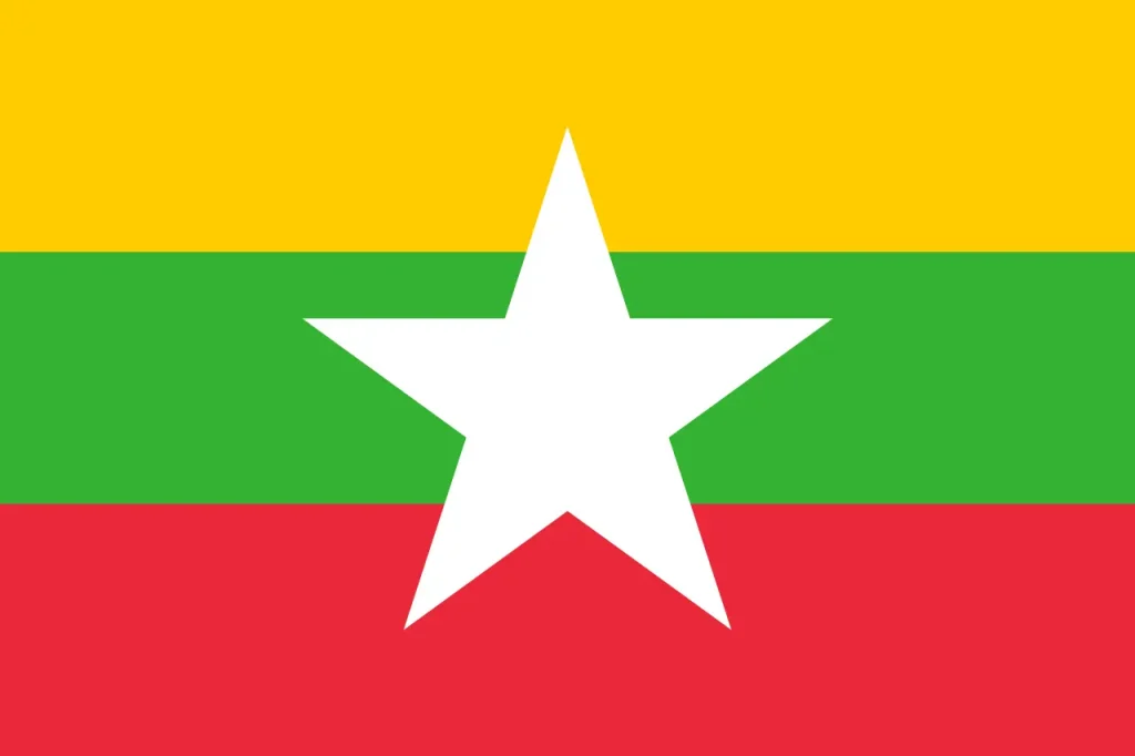 A bandeira de Mianmar tem listras horizontais amarelas, verdes e vermelhas.