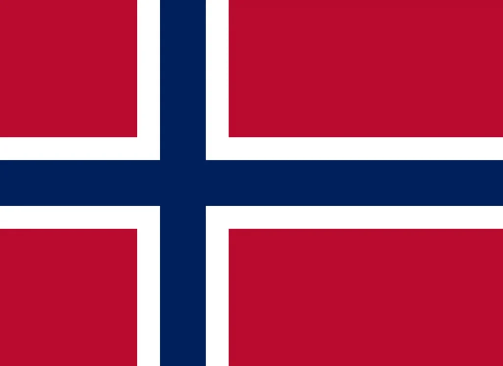 A bandeira vermelha, branca e azul da Noruega exibe com orgulho sua tradição e identidade.